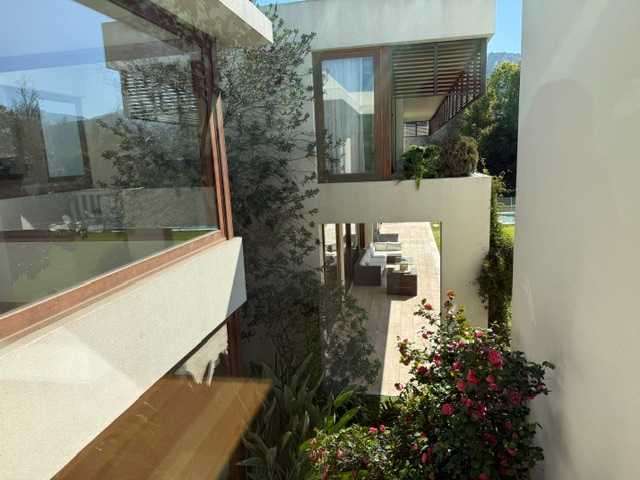 Arquitecto Mardones, Elegancia, Santiago College (180327)