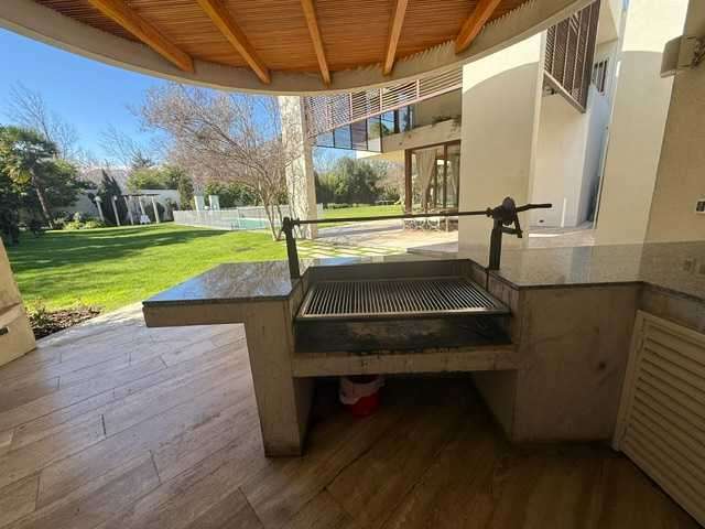 Arquitecto Mardones, Elegancia, Santiago College (180327)