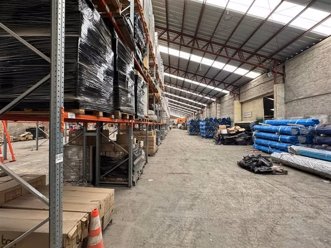 ARRIENDO BODEGA 2000M2/TERRENO2000M2 LA VARA-SAN BERNARDO - Imagen 9