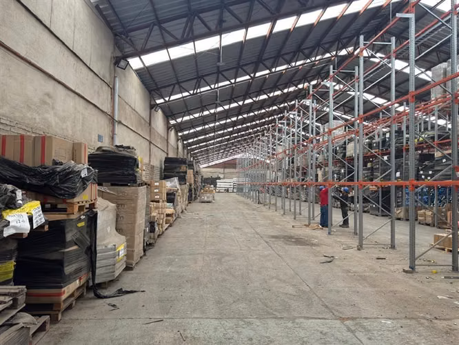 ARRIENDO BODEGA 2000M2/TERRENO2000M2 LA VARA-SAN BERNARDO - Imagen 11