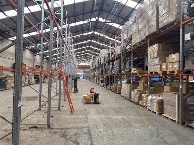 ARRIENDO BODEGA 2000M2/TERRENO2000M2 LA VARA-SAN BERNARDO - Imagen 17