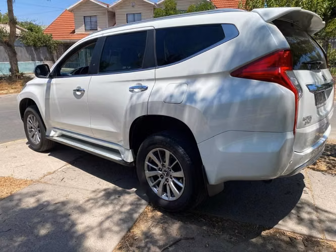 Mitsubishi montero sport 2019 full 15millones