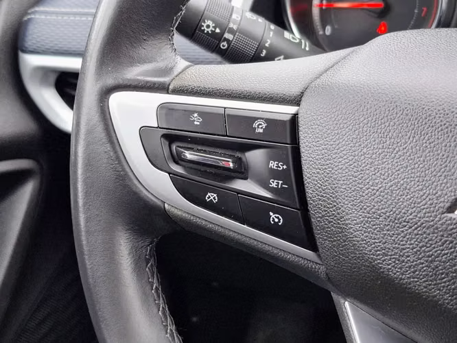 Chevrolet Tracker 1.2T PREMIER AT S 2025
