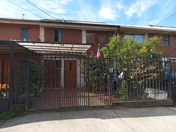VENDO LINDA CASA VILLA NUEVA HOLANDA, INMEJORABLE!