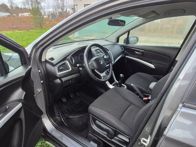 Suzuki scross 2022 full