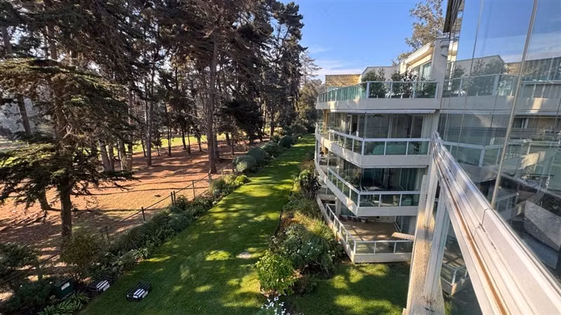 Departamento amoblado en venta de 3D 2B 1E 1B Santo Domingo