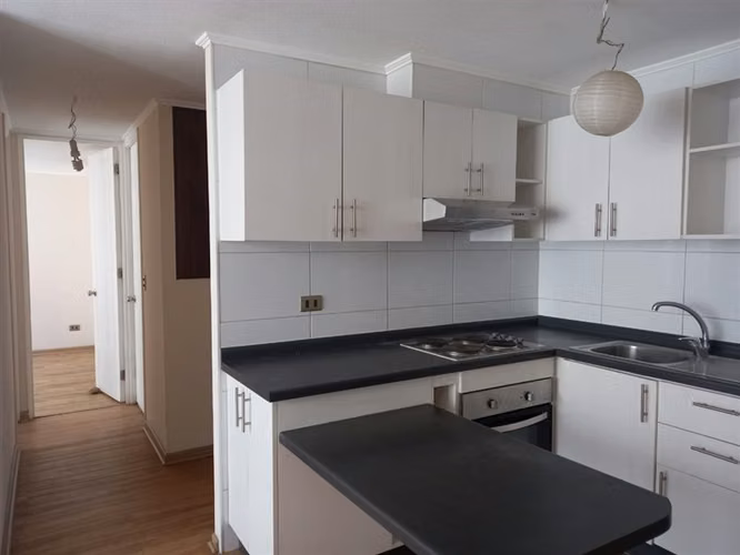Departamento en arriendo de 2 dorm. Metro Ecuador