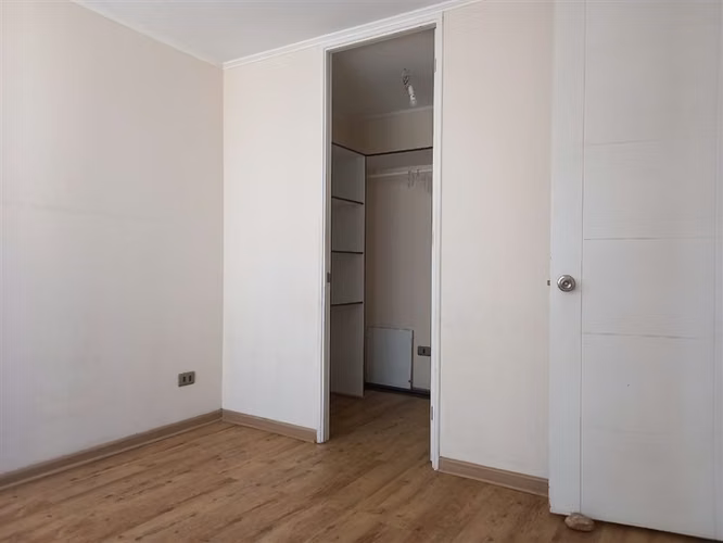 Departamento en arriendo de 2 dorm. Metro Ecuador