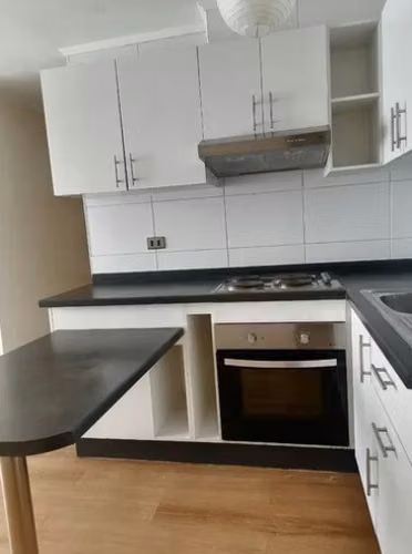 Departamento en arriendo de 2 dorm. Metro Ecuador