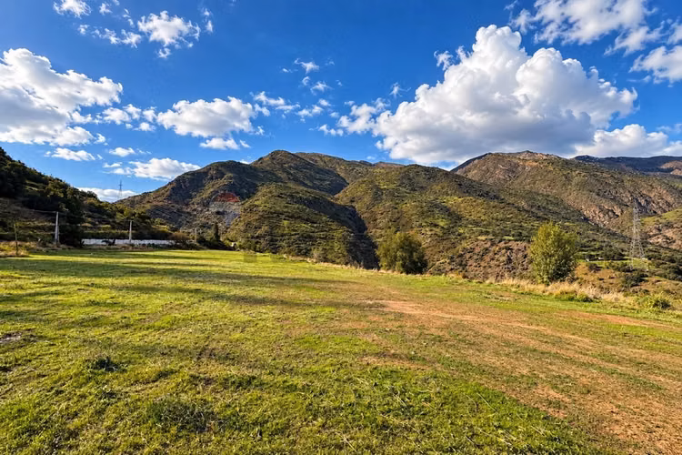 Terreno estratégico 14.310 m² en farellones - Imagen 5
