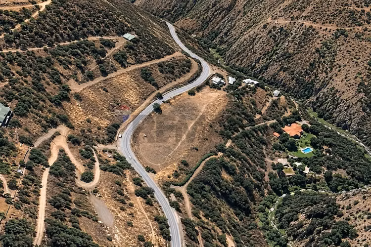 Terreno estratégico 14.310 m² en farellones - Imagen 4