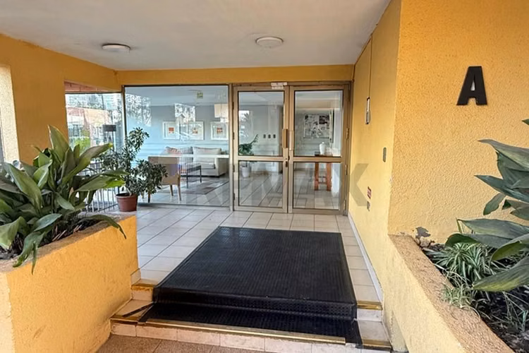 Amplio 3d 2b 1bdg renovado en la florida