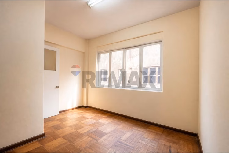 Venta amplio depto en stgo | metro b. artes