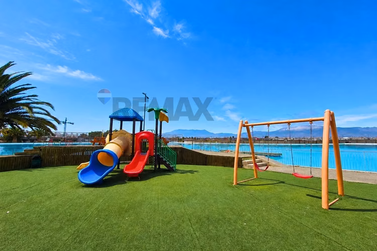 En venta casa en valle grande, 3 pisos, jardín. - Imagen 2