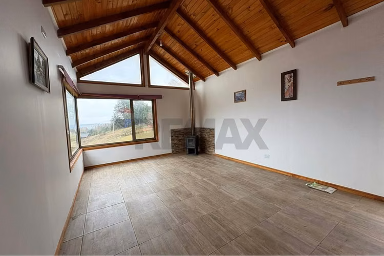 Venta de parcela con cabaña. curacautín