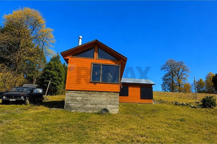 Venta de parcela con cabaña. curacautín
