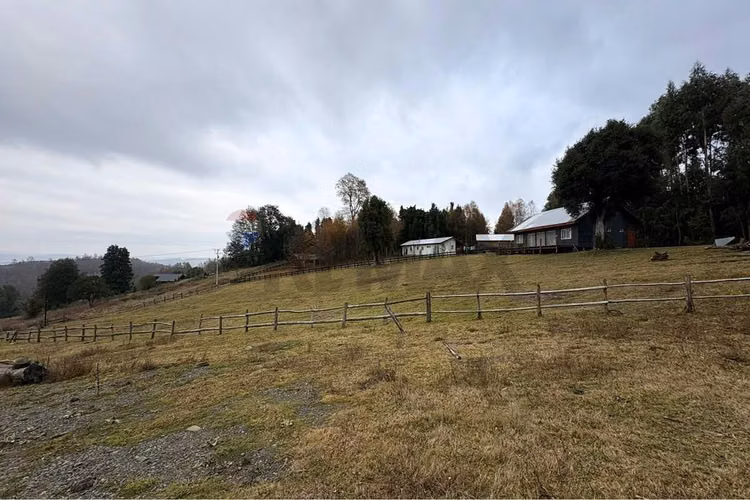 Venta de parcela con cabaña. curacautín