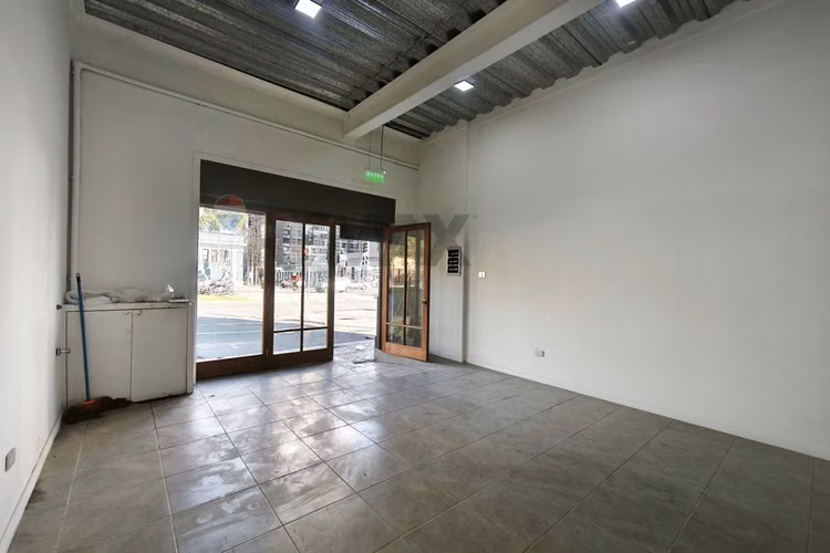 "arriendo local comercial en av. matta, 35m²"