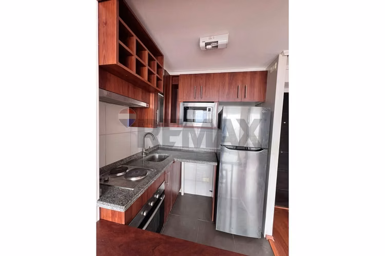 Departamento en arriendo semi amoblado en santiago