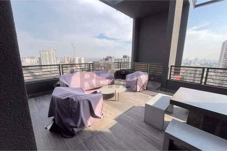 Moderno depto piso 17 con terraza en ñuñoa - Imagen 12