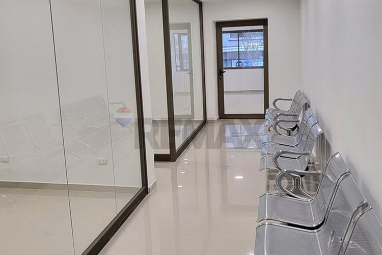 Local comercial / oficinas en santiago centro - Imagen 4