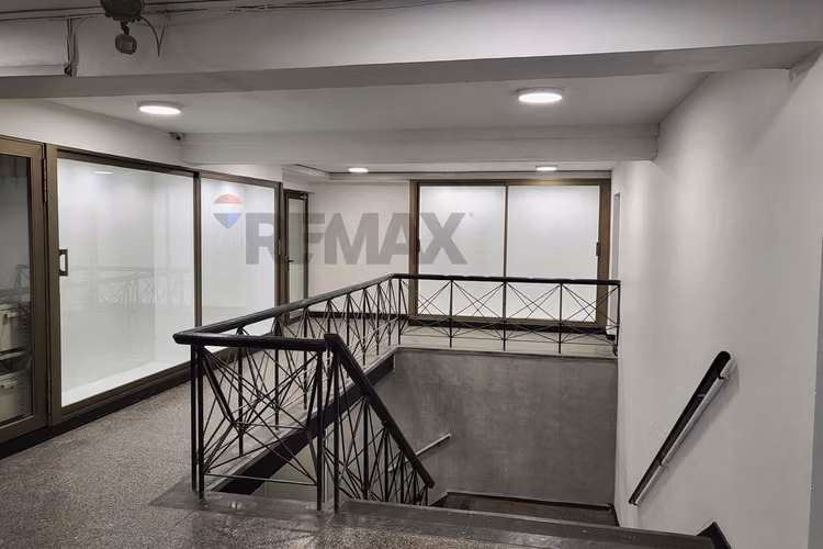 Local comercial / oficinas en santiago centro - Imagen 2