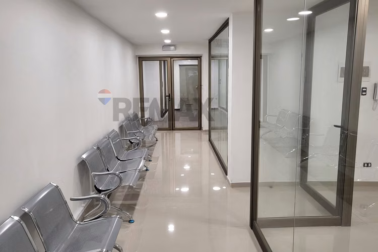 Local comercial / oficinas en santiago centro - Imagen 5