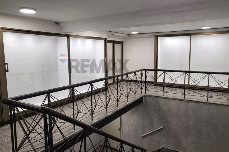 Local comercial / oficinas en santiago centro - Imagen 6