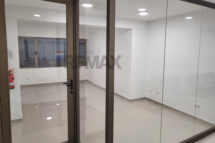 Local comercial / oficinas en santiago centro - Imagen 17
