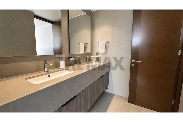 Amplio y luminoso! 3 dorm + servicios, nororiente