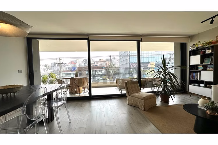 Amplio y luminoso! 3 dorm + servicios, nororiente