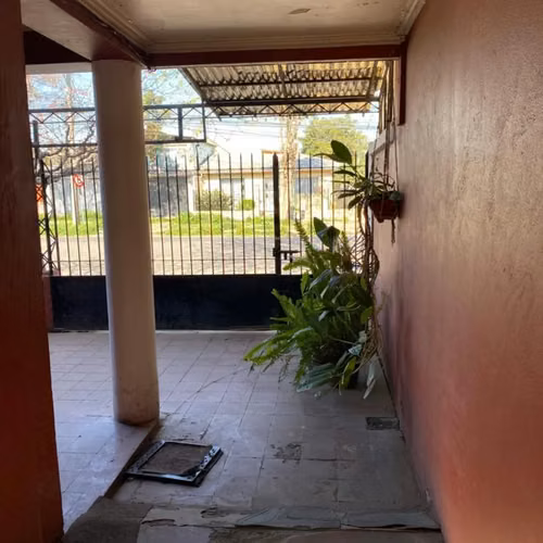 SE VENDE CASA EN CONCHALI 3D 2B DE 204 M2 UBICADA EN AVENIDA - Imagen 4