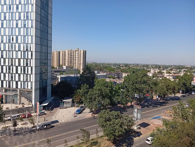 2300 UF VENTA CON ESTACIONAMIENTO 2D 1B NUEVA ALAMEDA 4877