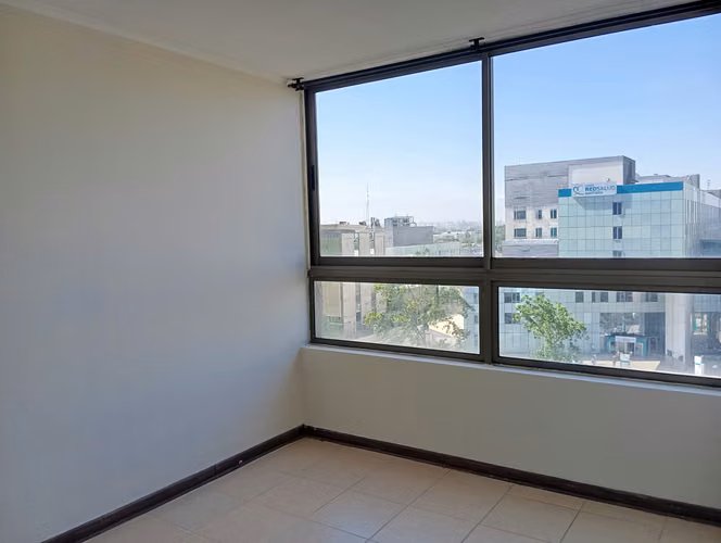 2300 UF VENTA CON ESTACIONAMIENTO 2D 1B NUEVA ALAMEDA 4877