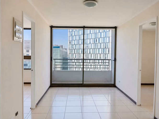 2300 UF VENTA CON ESTACIONAMIENTO 2D 1B NUEVA ALAMEDA 4877
