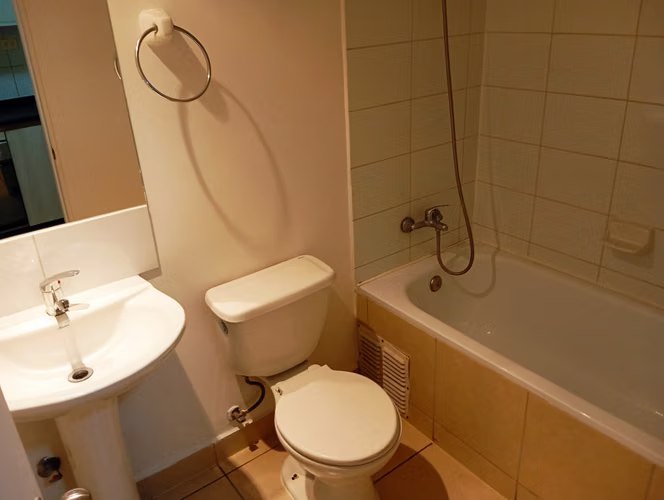 2300 UF VENTA CON ESTACIONAMIENTO 2D 1B NUEVA ALAMEDA 4877