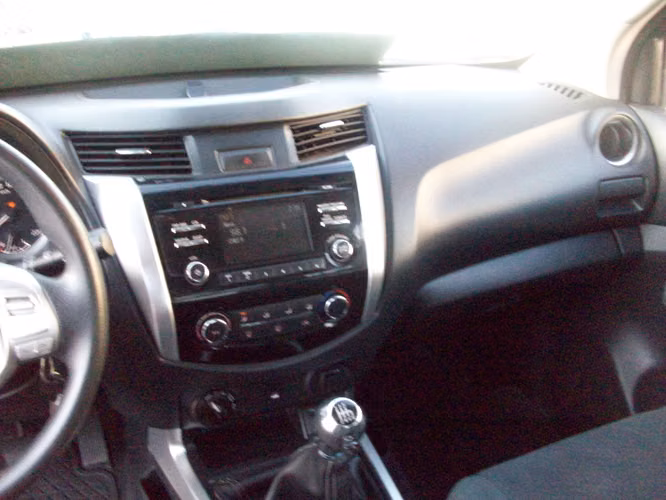camioneta nissan np300 xe  4x4 2.3 2020 diesel - Imagen 10