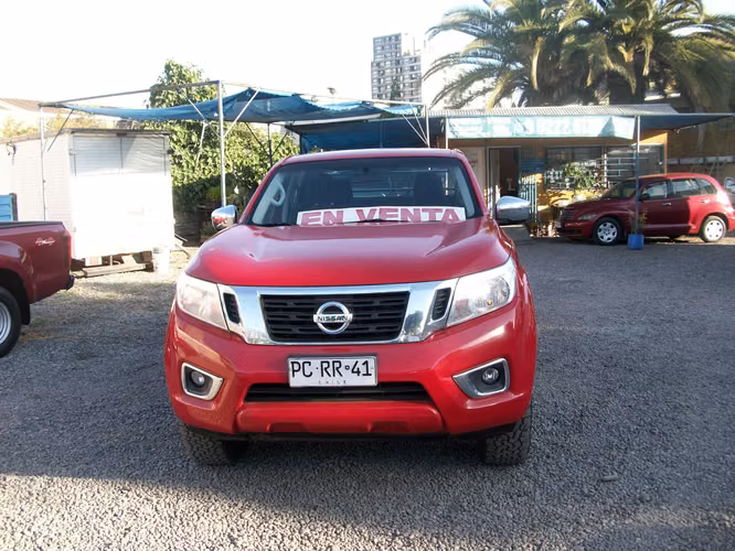 camioneta nissan np300 xe  4x4 2.3 2020 diesel