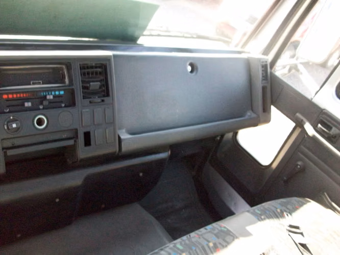 camion forg cargo 1317 año 2006