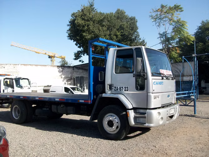 camion forg cargo 1317 año 2006