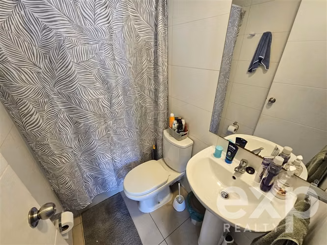 Se vende departamento a pasos metro Carlos Valdovinos