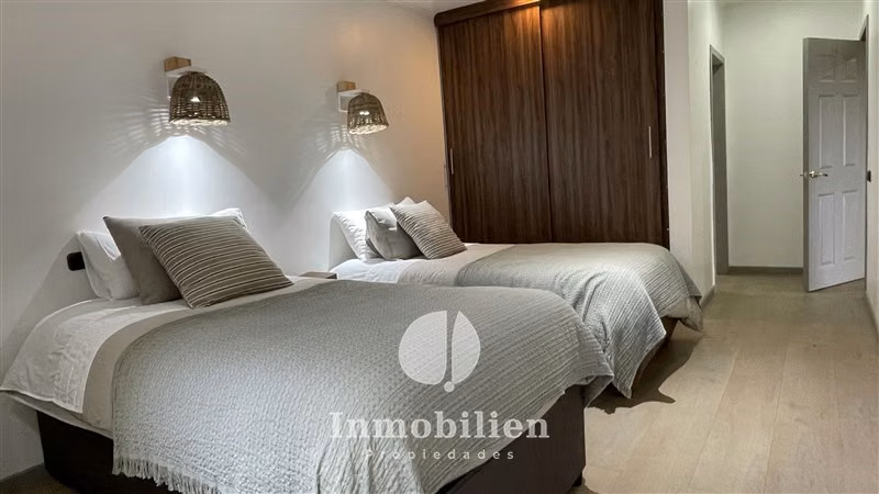 Casona con acceso al Lago y vista insuperable en Llanquihue - Imagen 28