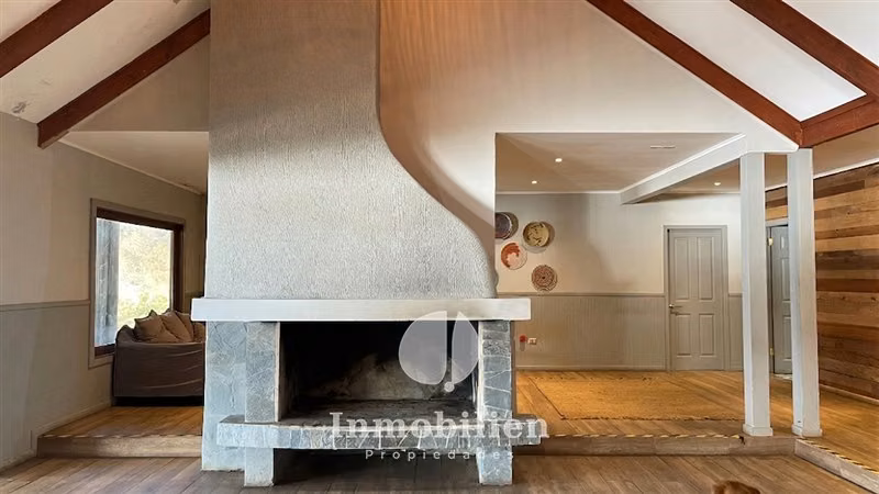 Casona con acceso al Lago y vista insuperable en Llanquihue - Imagen 8