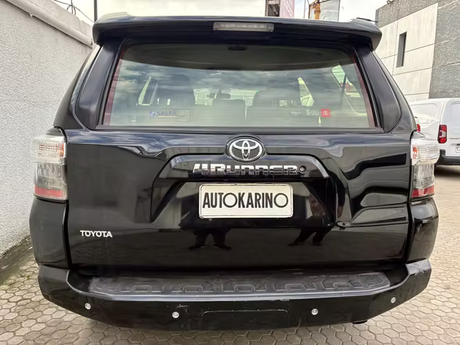 STATION WAGON TOYOTA 4RUNNER 4.0 AUT AÑO