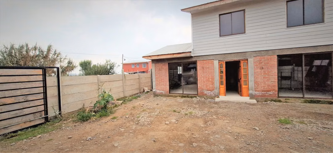 Arriendo de casa, en Pachacamita, La Calera.  $600.000.