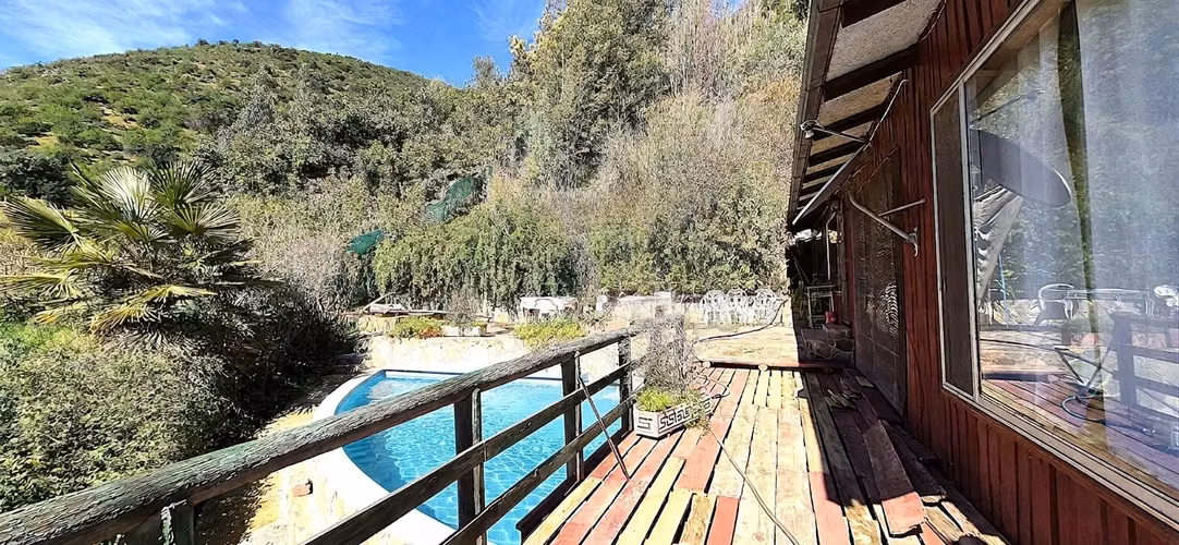 Venta de linda parcela con dos casas en Olmué, Quebrada Alvarado, casi al final. 128 M$
