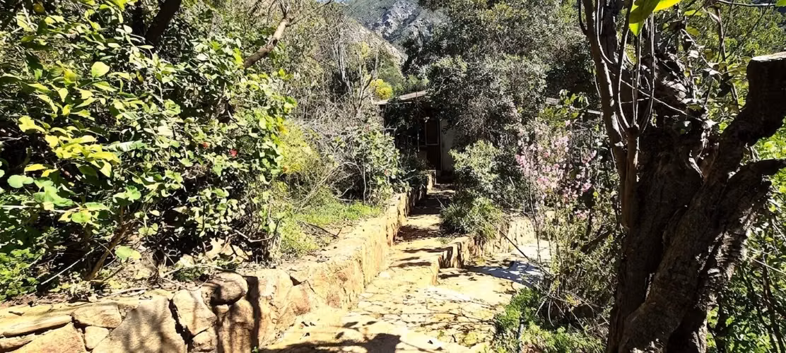 Venta de linda parcela con dos casas en Olmué, Quebrada Alvarado, casi al final. 128 M$
