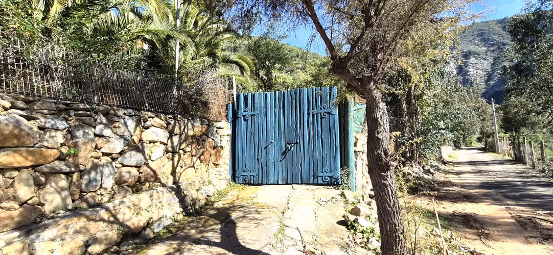Venta de linda parcela con dos casas en Olmué, Quebrada Alvarado, casi al final. 128 M$