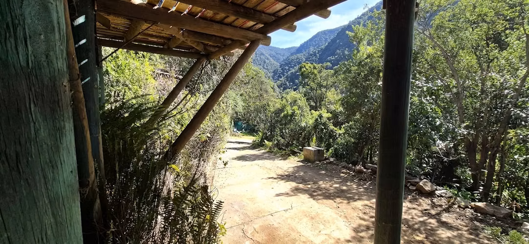 Venta de linda parcela con dos casas en Olmué, Quebrada Alvarado, casi al final. 128 M$