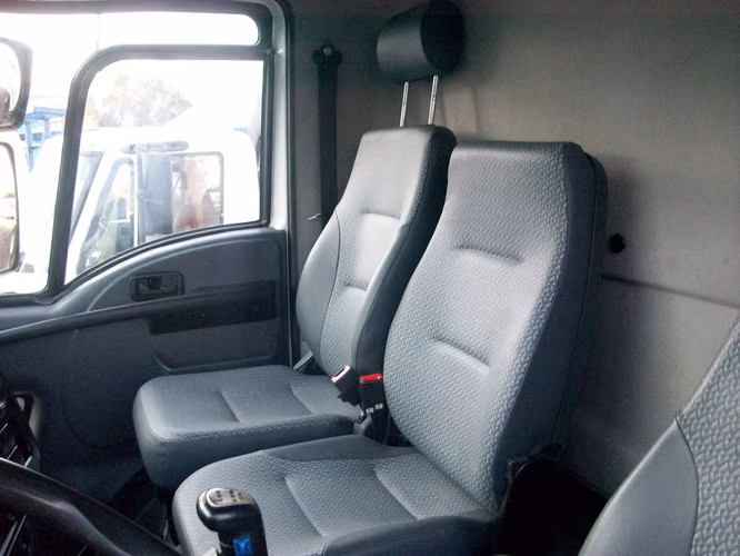 camion grua  cama plataforma  2018
